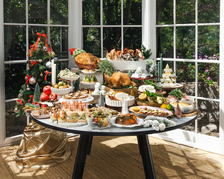 Christmas table set with a shared festive feast by Pomelo & Co catering
